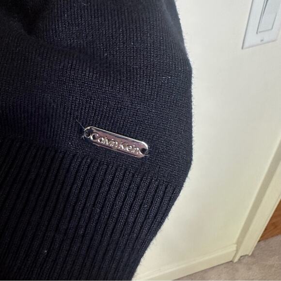 Calvin Klein Women’s Color Block Turtle Neck Black Gray Sweater size Small - Picture 2 of 7